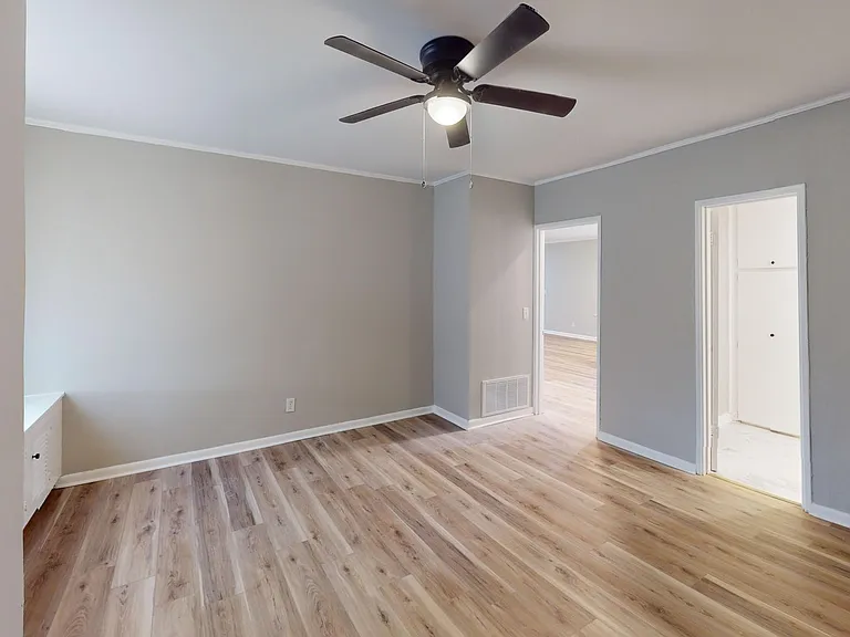 237 S Northington St — Photo 9