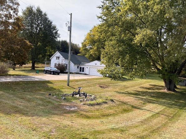 10491 N Newcosta Ave, Paris, MI 49338