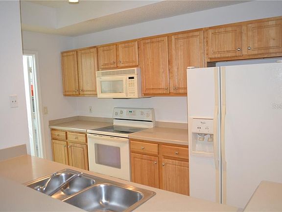 3rd image of 12031 Villanova Dr APT 105