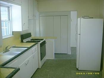 3rd image of 114 Beryl Dr