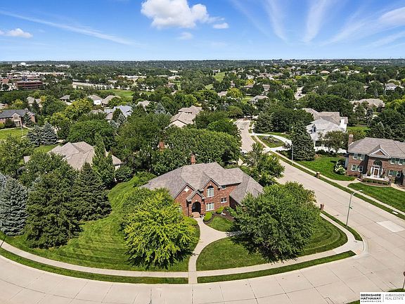 3rd image of 13414 Eagle Run Dr