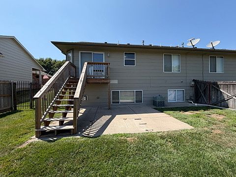 2nd image of 431 N Creek Trail St