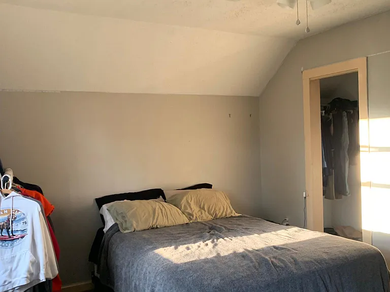 713 Sumner St — Photo 22