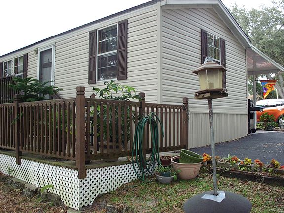 2nd image of 360 Sandy Hill St