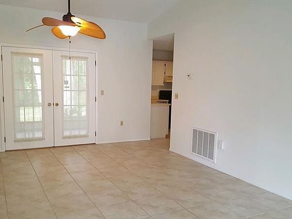 3rd image of 13202 Wagner Dr