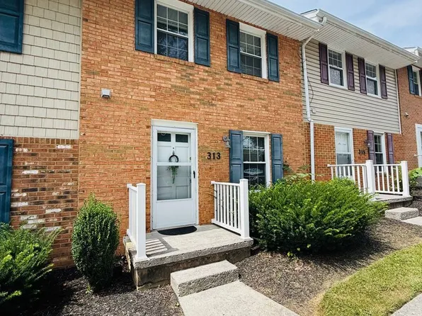 313 New Kent Rd, Blacksburg, VA 24060