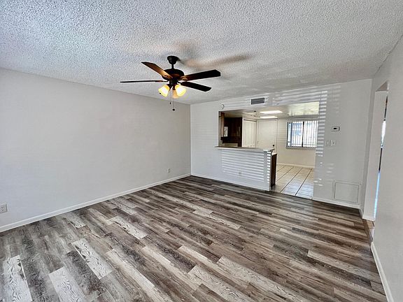 3rd image of 1515 Huntington Ln APT 212