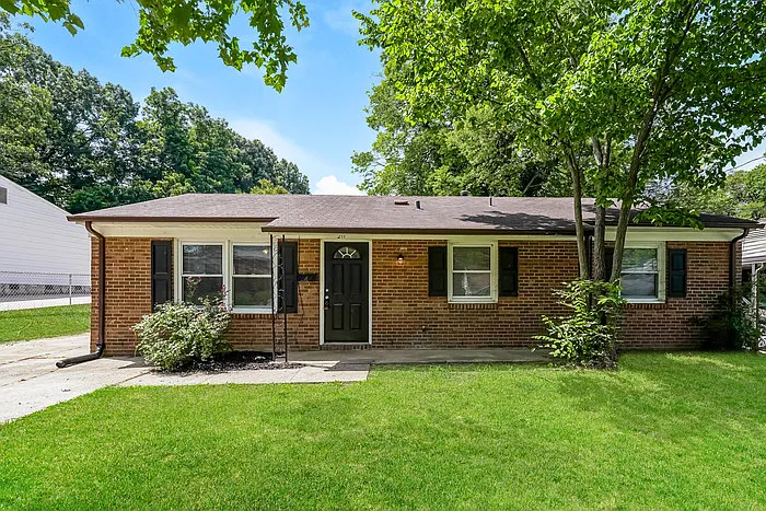 211 Erwin St — Photo 1