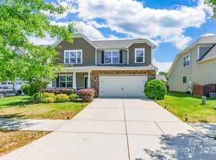 7711 Kelburn Ln, Charlotte, NC 28273