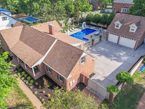 1907 Somerset Dr, Murfreesboro, TN 37129