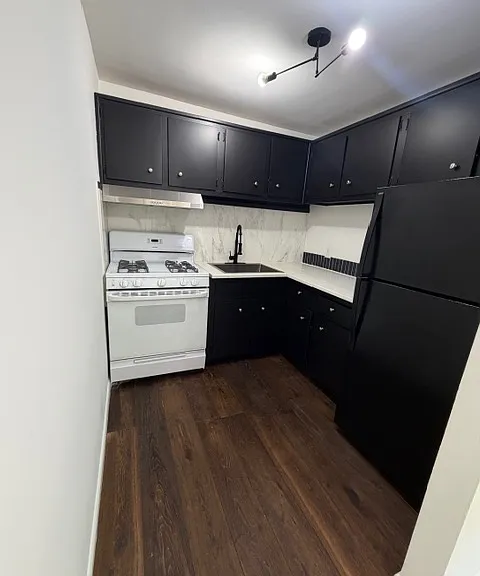 100 E Glenolden Ave #F1 — Photo 12