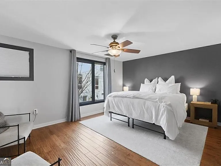 1250 Breuer Mews NW — Photo 10