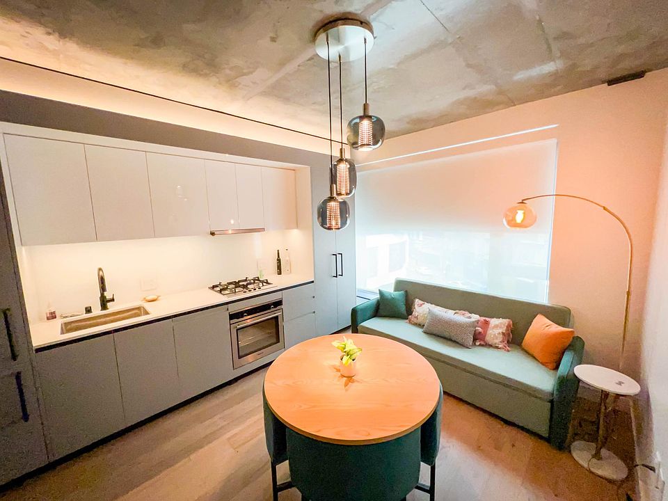 1st image of 960 Market St #406