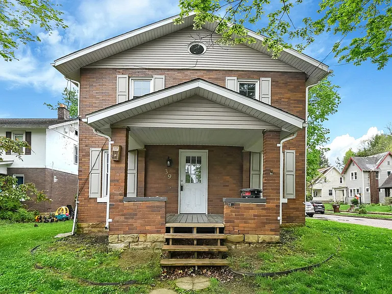 39 Charles St — Photo 4