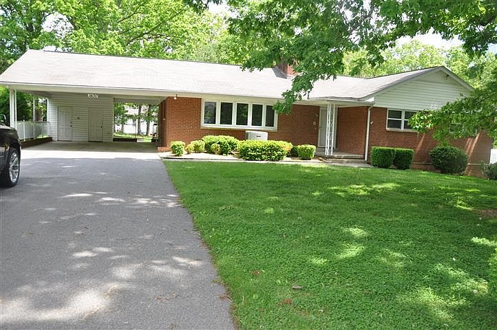 1st image of 1400 Grace Ave