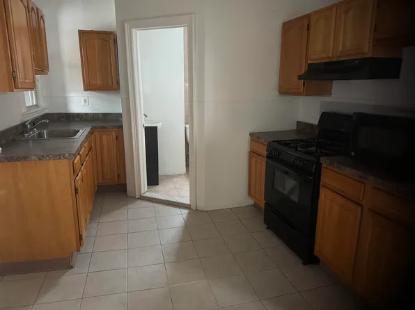 351 Avenue East image 1 of 19