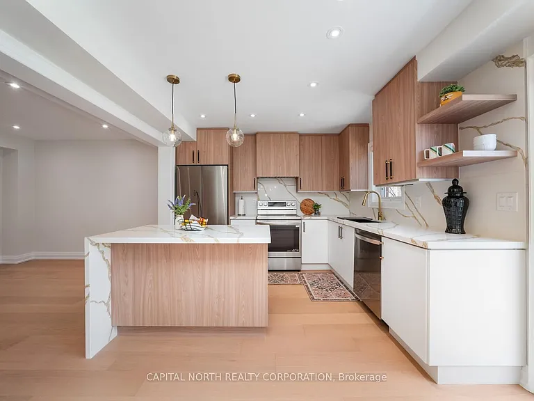 231 Venice Gate Dr — Photo 11