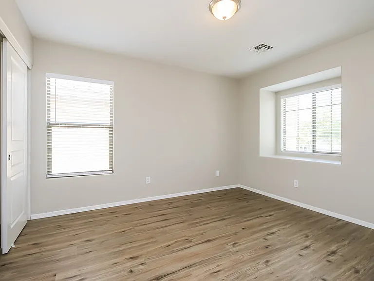 3884 E Santa Fe Ln — Photo 13