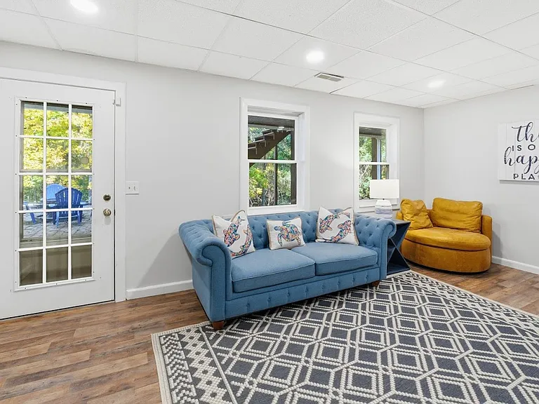 376 Peachtree Dr — Photo 33