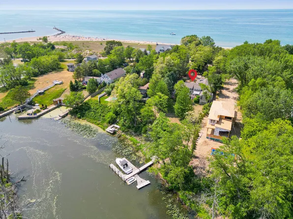 331 Marquette Dr, New Buffalo, MI 49117