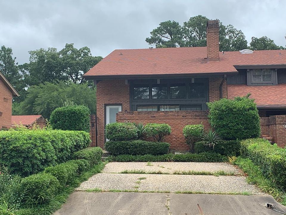 1st image of 901 Augusta Dr
