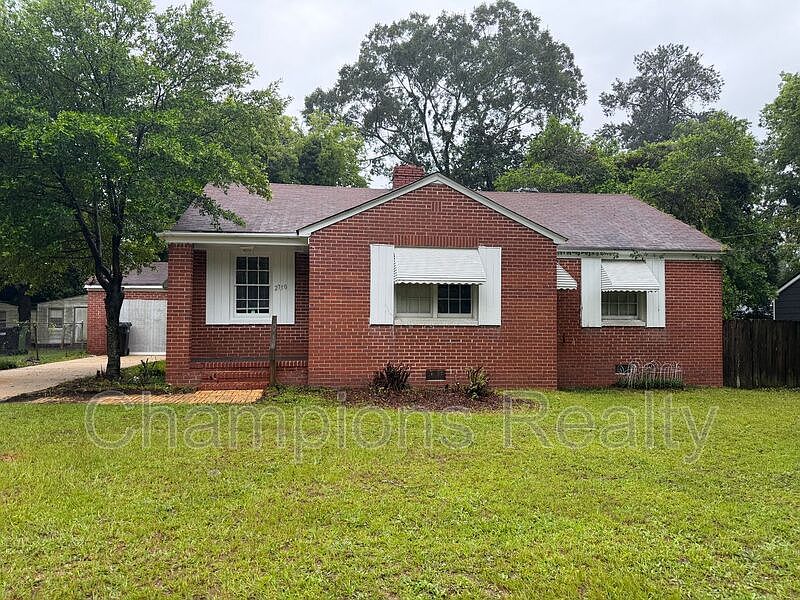 1st image of 2750 Mimosa St