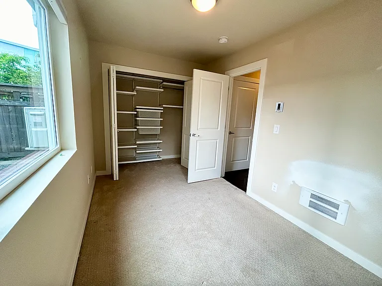 3629 Courtland Pl S #C — Photo 12