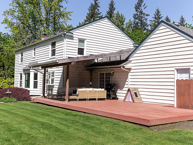 1530 Acacia Dr S — Photo 71