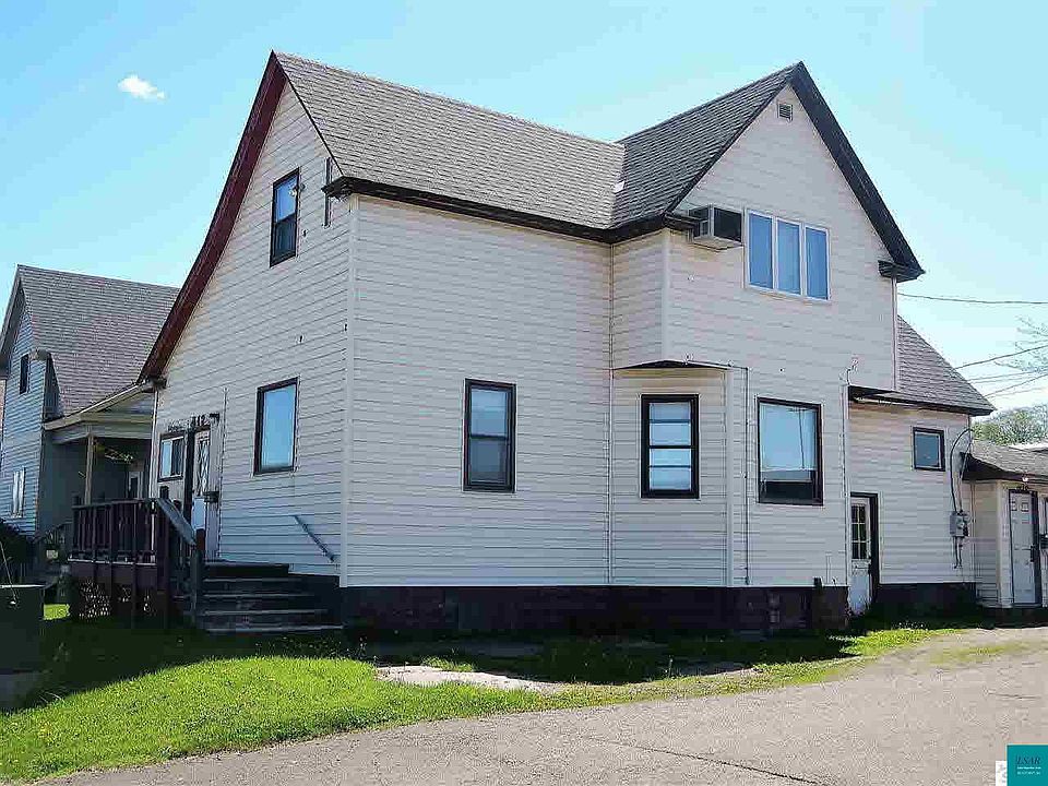 1st image of 412 Lake Shore Dr E