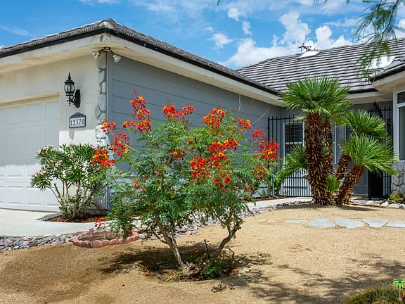 3rd image of 12370 Sumac Dr