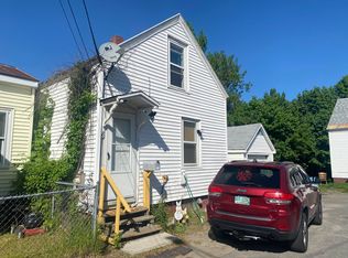 8 Dennis Ct, Waterville, ME 04901