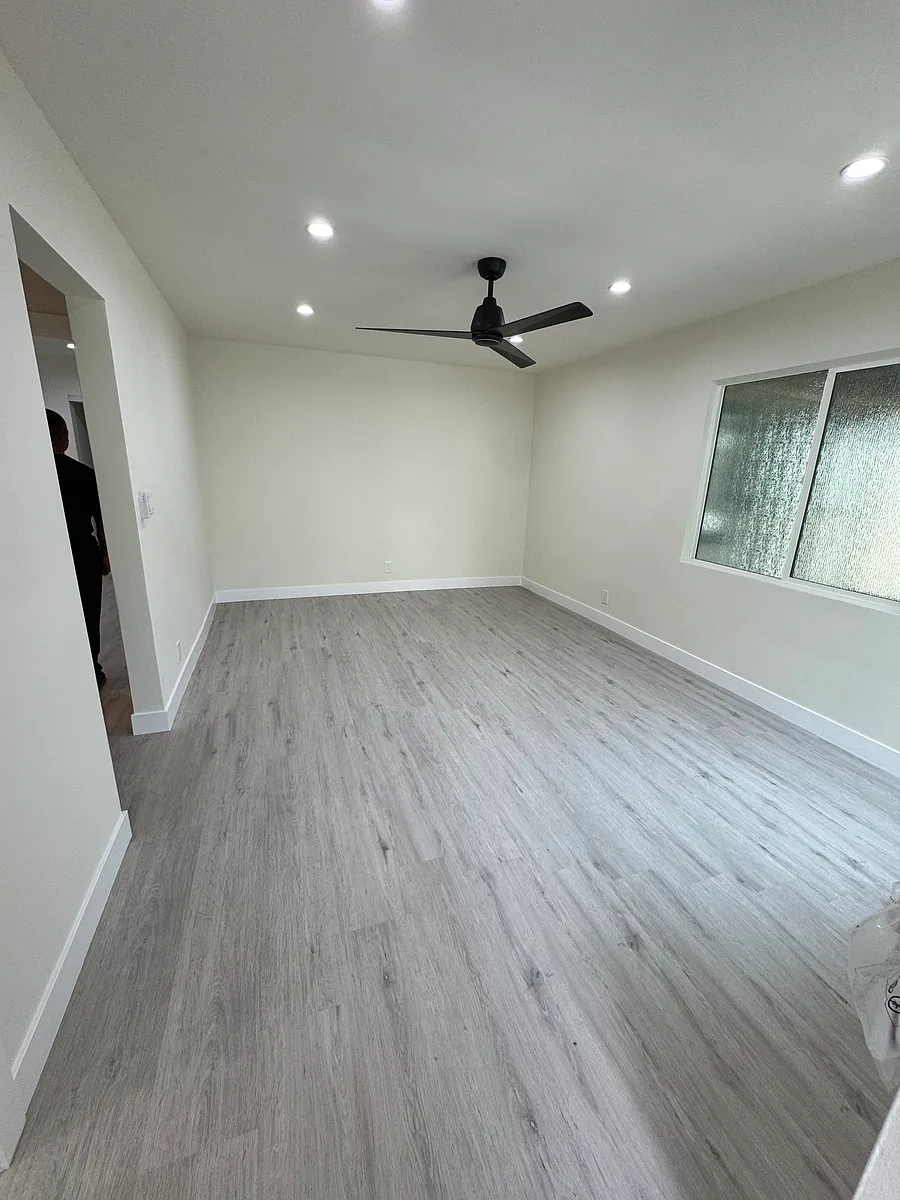 Building Photo - 7635 Lexington Ave #1/2