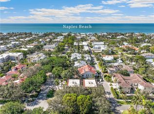282 4th St S, Naples, FL 34102