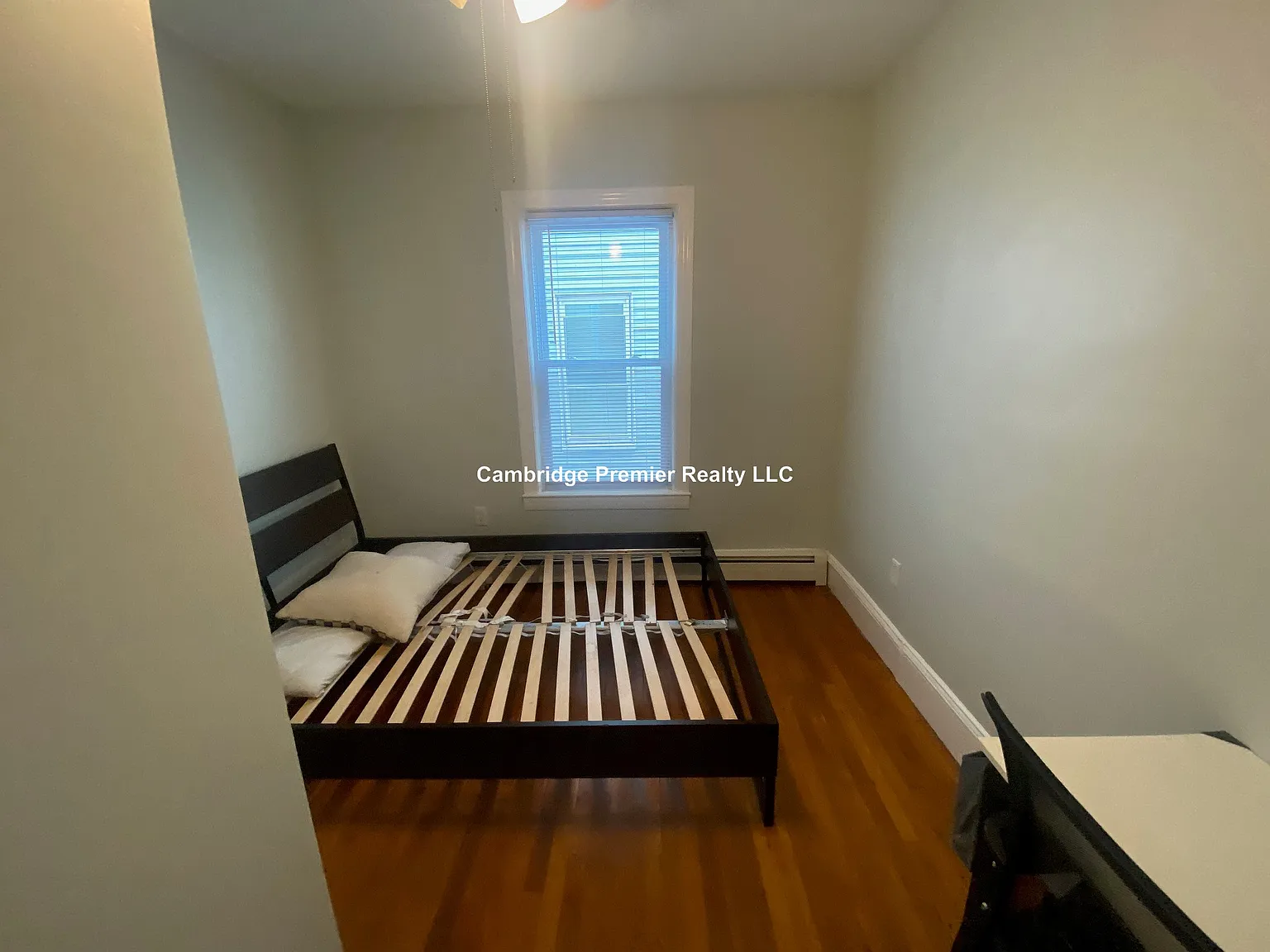 21 Rossmore St — Photo 3