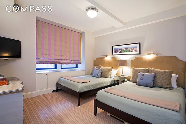 Rented by Compass | media 41
