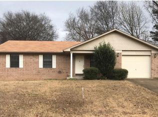 3322 N Erie Ave, Russellville, AR 72802