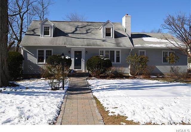 1st image of 90 Woodlands Ave