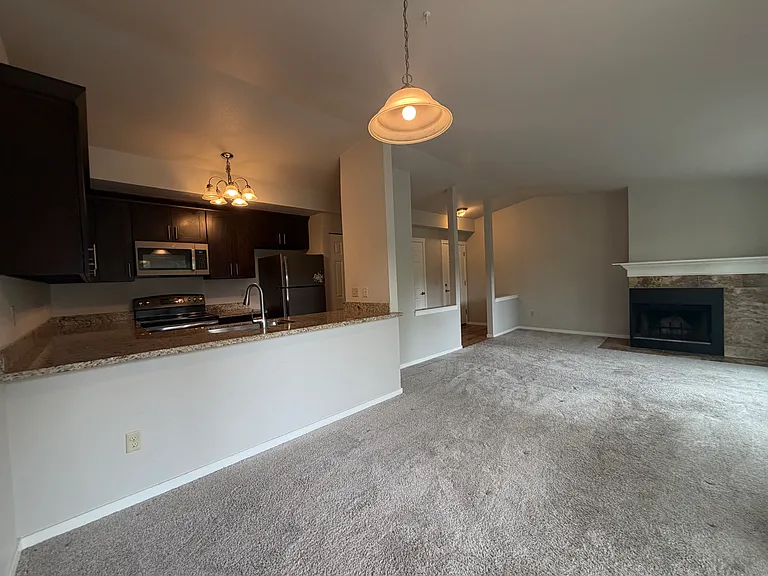 280 NW Holly St #6 — Photo 72