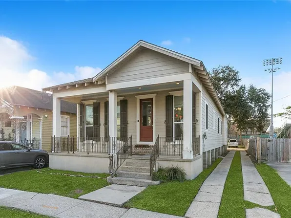 3020 Calhoun St, New Orleans, LA 70118