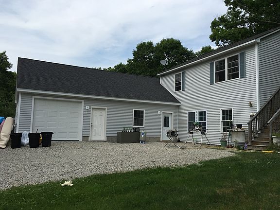 Unit is on 2nd floor. Will have more photos after I finish p