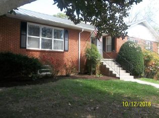 104 Maple Ln, Oak Ridge, TN 37830