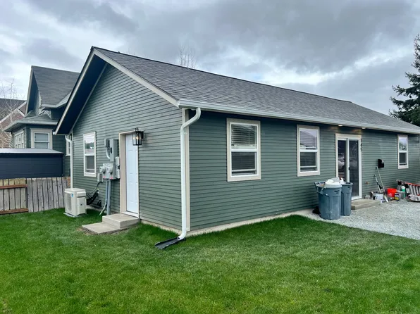 145 E Victoria Ave, Burlington, WA 98233