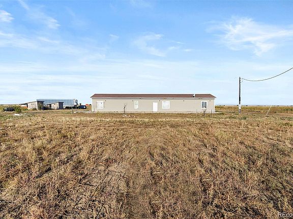3rd image of 47081 E 106th Avenue