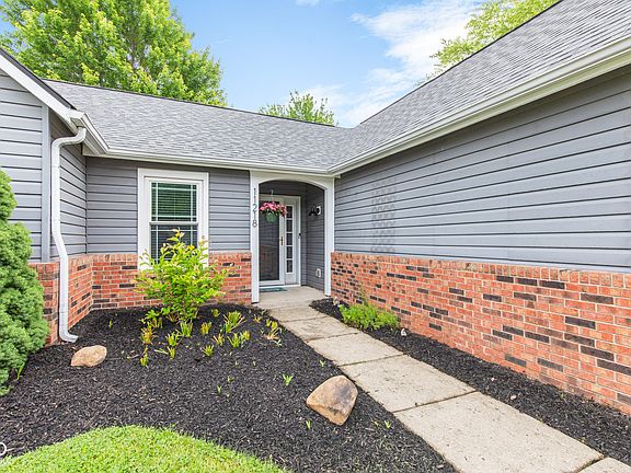 3rd image of 11218 Baycreek Dr