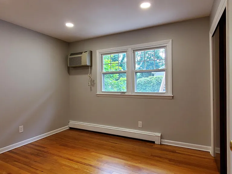 450 Tappan Rd — Photo 12