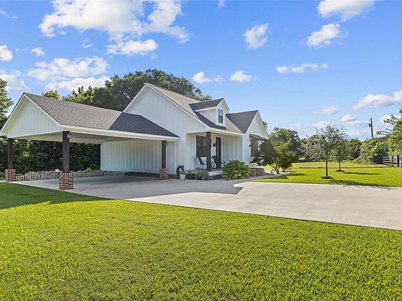 3rd image of 2021 Strangmeier Rd