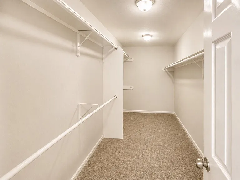 9607 Memorial Crossing Ct — Photo 8