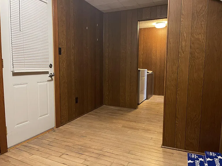 406 Chestnut St — Photo 9