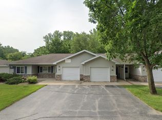 4380 Fireclay Ct APT 26, La Crosse, WI 54601