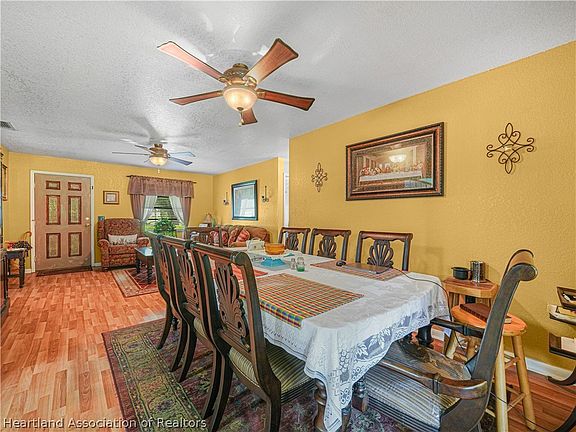2nd image of 1585 Dena Cir